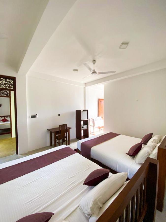 Shirani Nature Palace 웰리가마 외부 사진